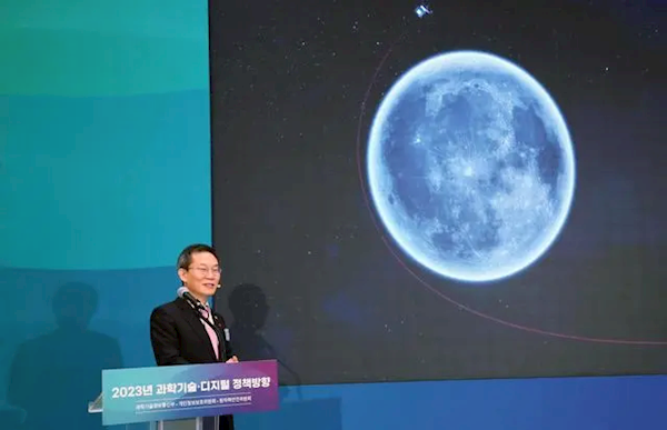 搭乘猎鹰9号火箭 韩国首个月球探测器成功入轨：位列世界第七