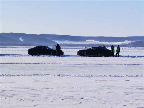 真劳模！博主曝雷军冰天雪地亲自测试小米汽车