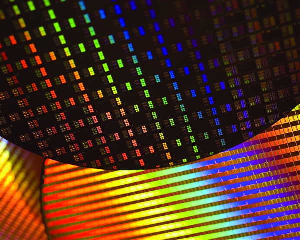 台积电对外开放16nm FinFET技术：推动全球半导体发展