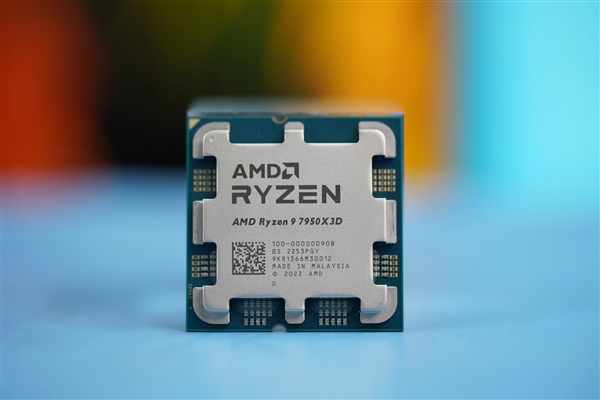 AMD第二代3D缓存揭秘：工艺不变 却神奇地缩小了！