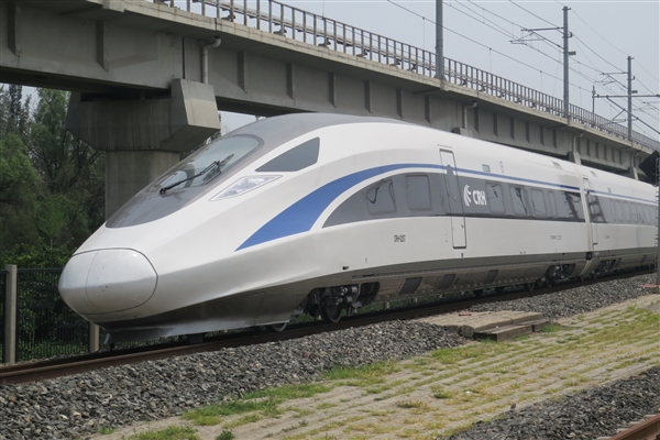 官方规划：到2027年 中国要建成5.3万公里高铁！