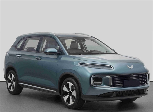 五菱全新SUV“星云”发布：尾灯造型“撞脸”保时捷