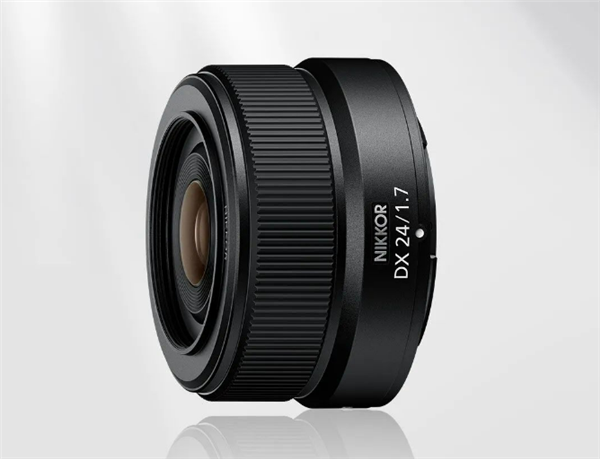 2099元！尼康尼克尔Z DX 24mm f/1.7正式发布：夜拍画质绝