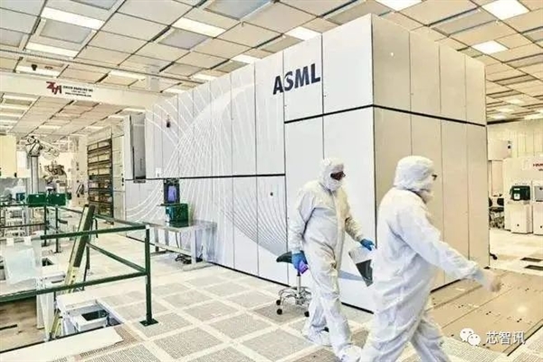 ASML：中国客户疯抢DUV光刻机 别人不要的也不放过