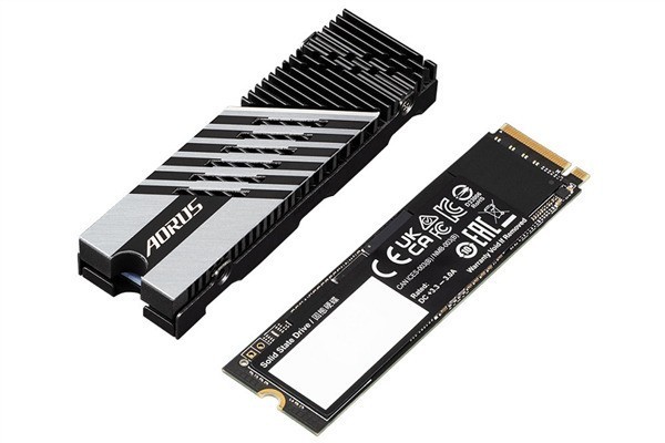 技嘉AORUS推出新款SSD：搭载新闪存 速度飙升至7.3GB/s