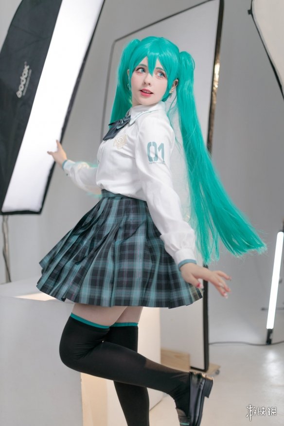 简直就是初音本尊！俄国美少女Coser热爱ACG终移居日本