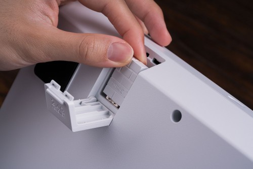 八位堂（8BitDo）新品发布：微软授权无线连接 Xbox 主机的街机摇杆