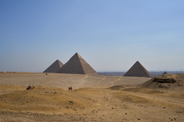 埃及胡夫金字塔内发现新通道：位于“巨大神秘空间”上方
