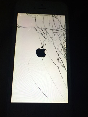苹果屏幕坏了在哪里修？（苹果屏幕修理的方式）