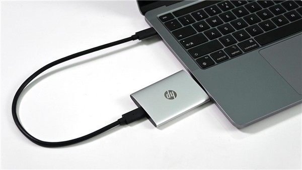 2000MB/s超高速读写！HP P900高速移动固态硬盘全新发布