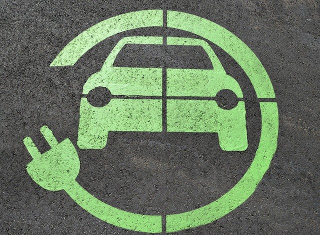 新能源汽车可免征购置税，三部门新政策明年实施